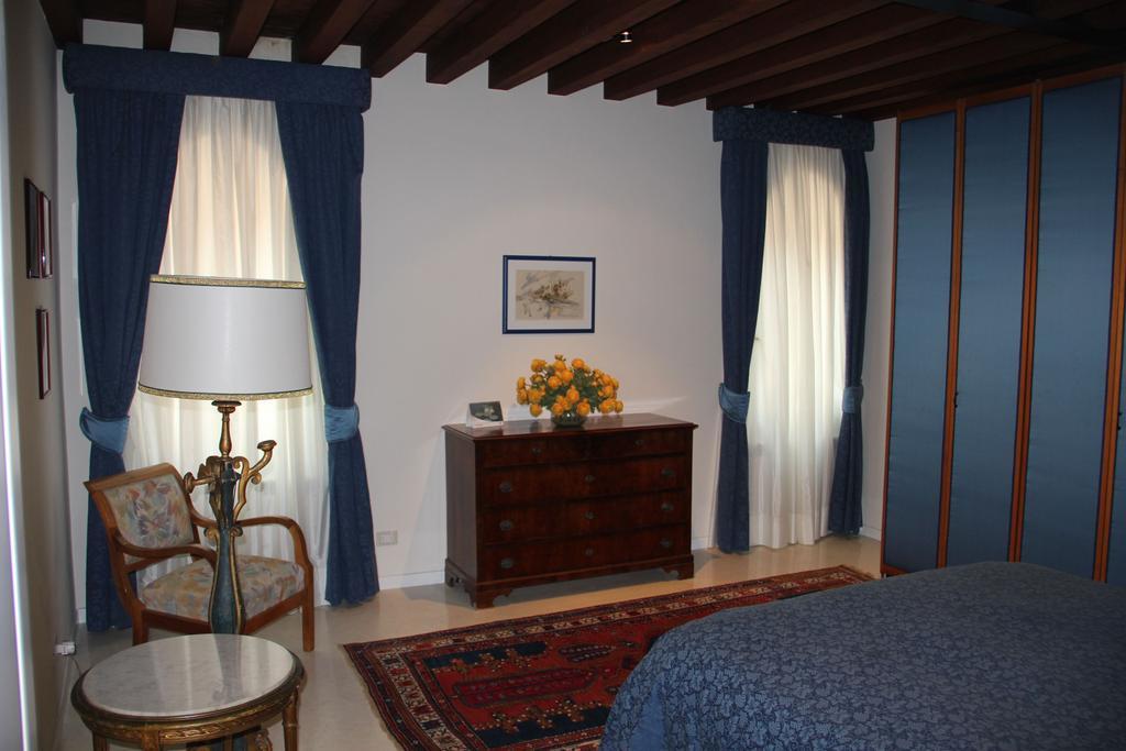 Sarai Apartments Veneza Quarto foto