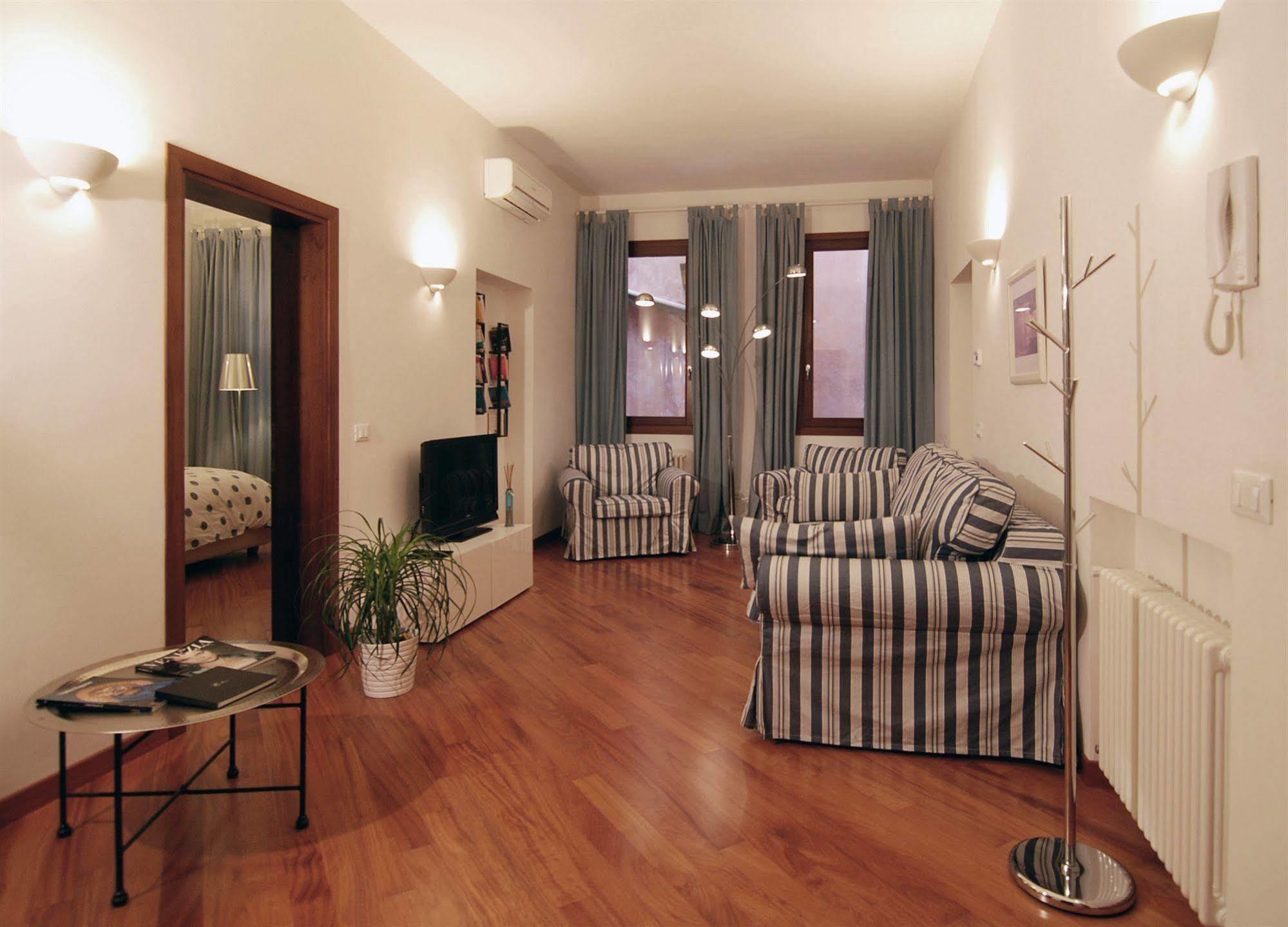 Sarai Apartments Veneza Exterior foto